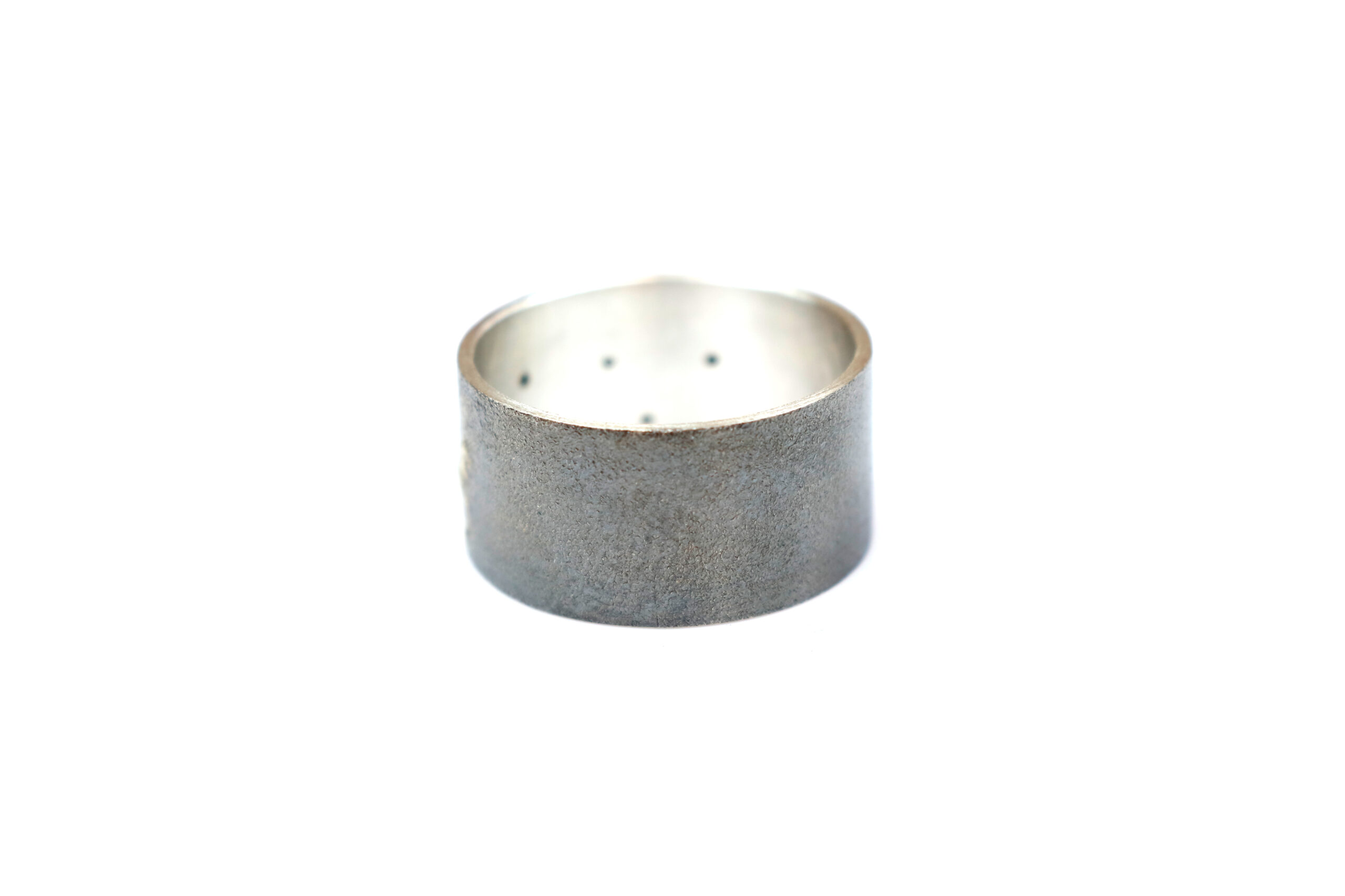 Ring med guld og diamanter